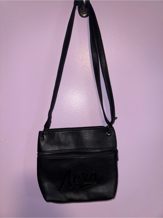 Aeropostale Handbags - Aeropostale Black Pebbled Faux Leather Crossbody Bag